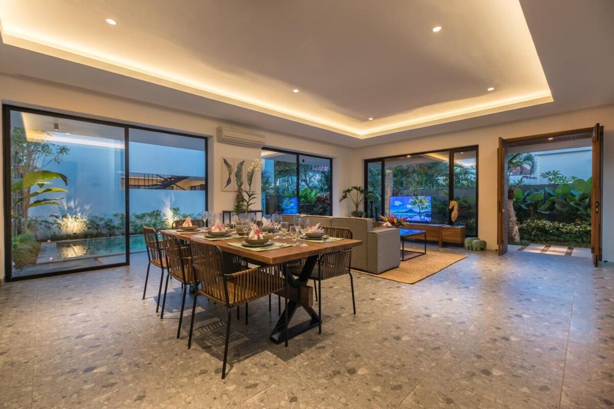 Superb Modern Haven 4 Bedroom Private Villa in Canggu — image 3