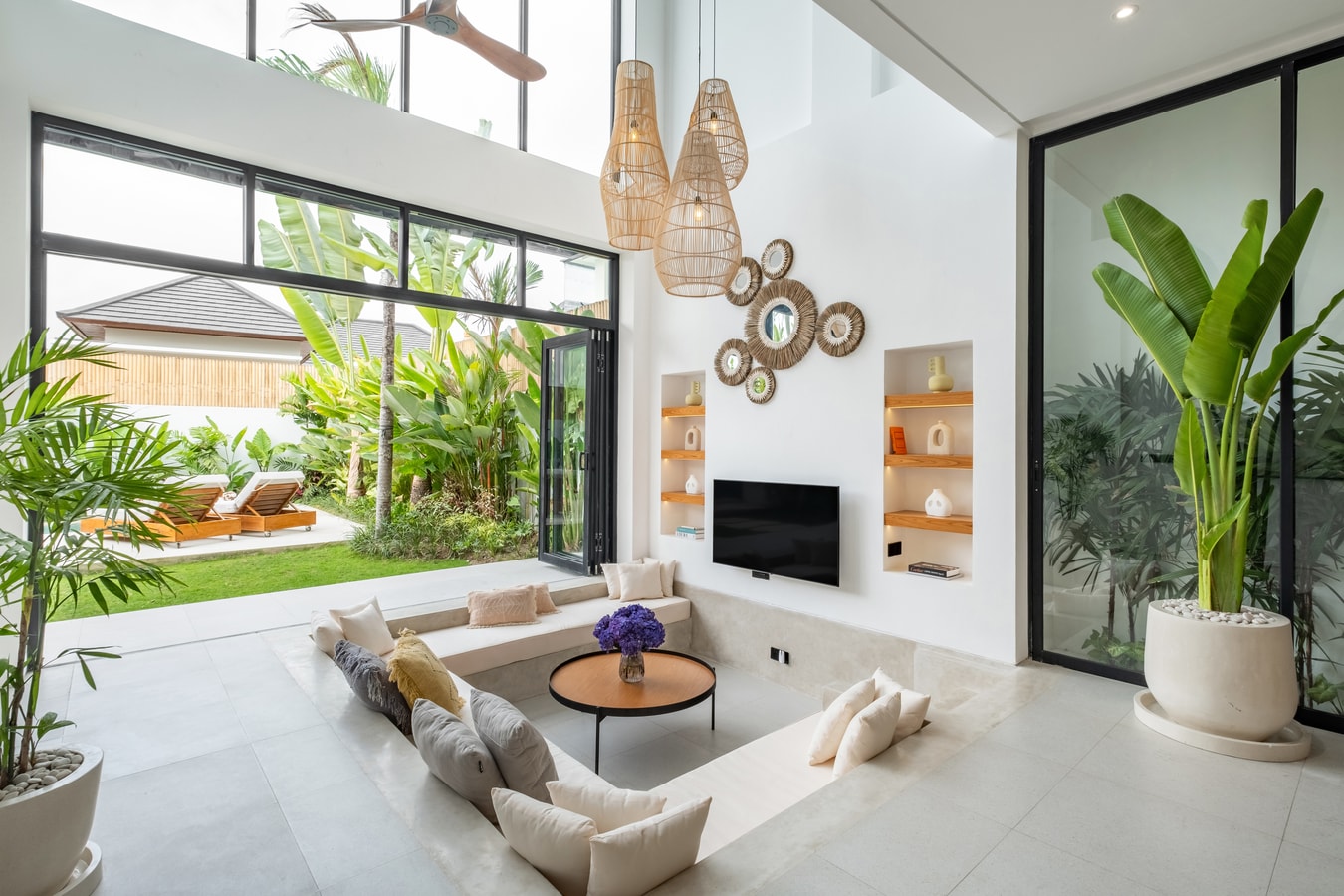 Canggu 3BR Designer Villa w Rooftop Lounge & Pool in Canggu, Bali — image 5