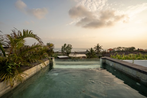 Luxurious 4BR Beachfront Canggu Villa w/ Pool in Canggu, Bali — image 12