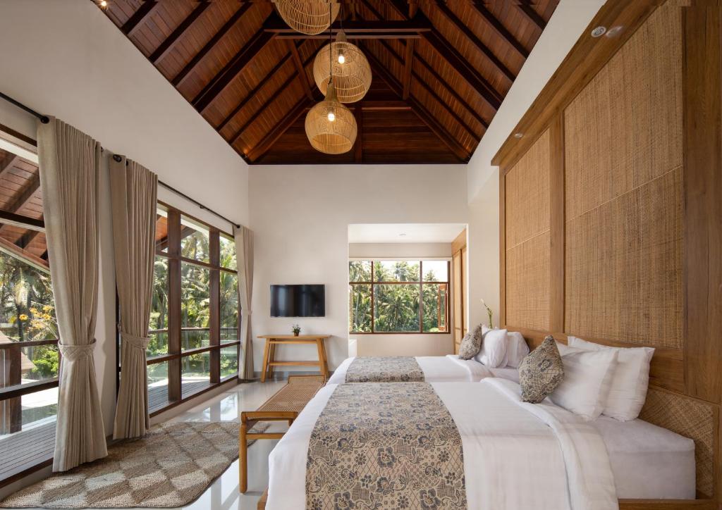 Hidden Coastal Secret 2 Bedroom Private Villa in Ketewel — image 1