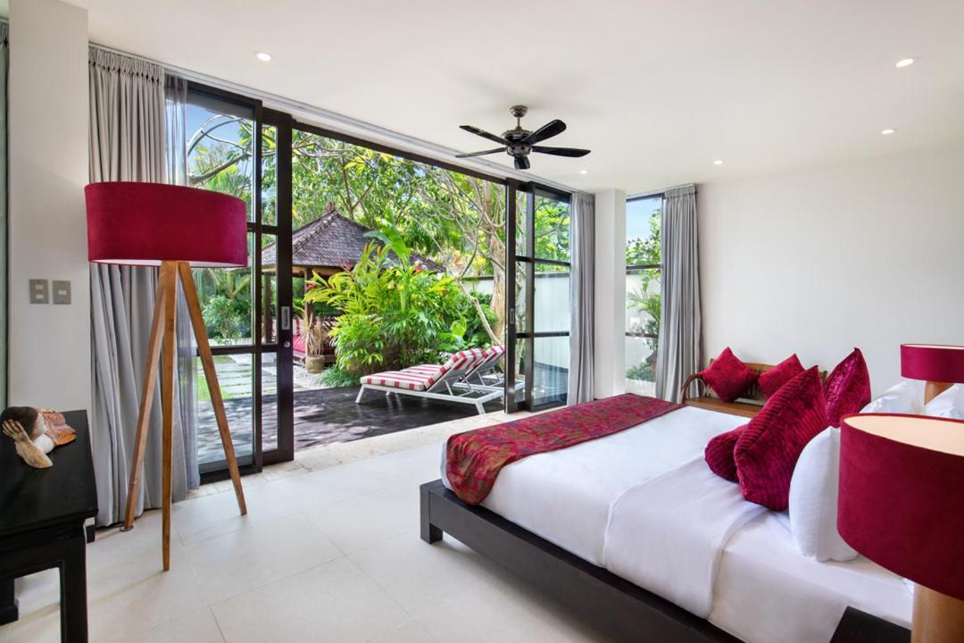 Panoramic Ocean Crown 10 Bedroom Private Villa in Jimbaran — image 11