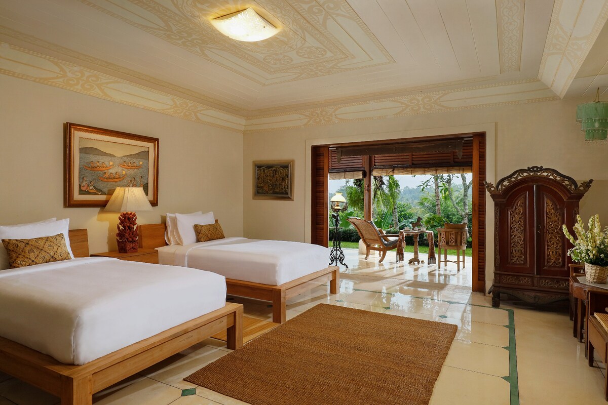 Traditional Infinity Sanctuary 3 Bedroom Private Villa in Ubud — image 5