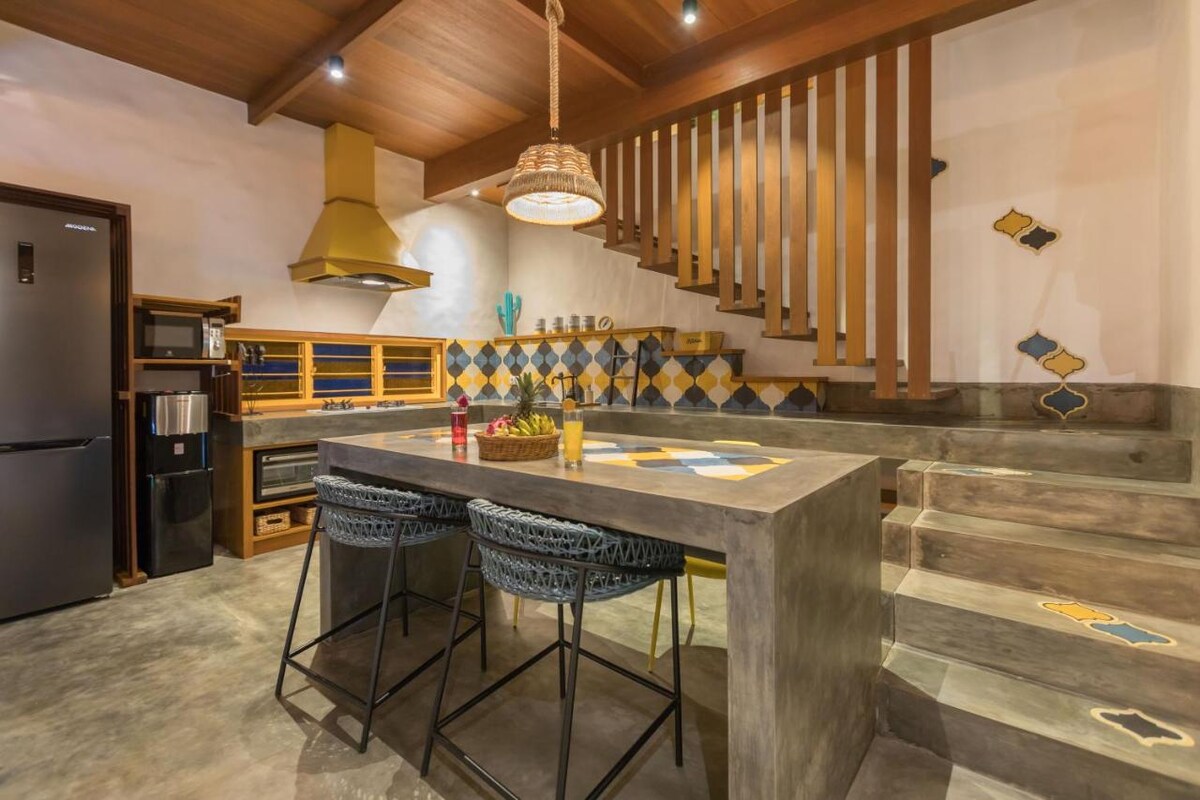 Teakwood Lush Retreat 2 Bedroom Private Villa in Canggu — image 6