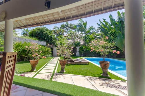 Raquel - 3BR Villa with Pool, Seminyak in Seminyak, Bali — image 16