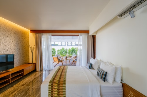 Saidov Villa - 4BR with Pool & Billiard, Berawa in Canggu, Bali — image 2