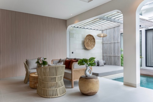 Deneva - Pool & Bathtub Villa, Near Berawa Beach in Canggu, Bali — image 14