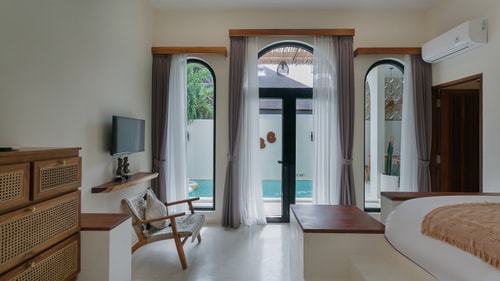 Seffalas Villas - 6 Bedroom with Two Pools, Umalas in Canggu, Bali — image 18