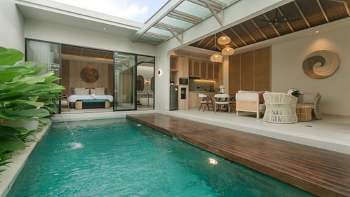 Deneva - Private Pool & Bathtub, Near Berawa Beach in Canggu, Bali — image 10
