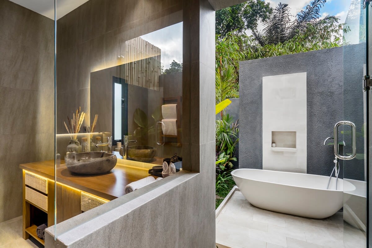 Villa Monkey Bay in Ubud — image 8