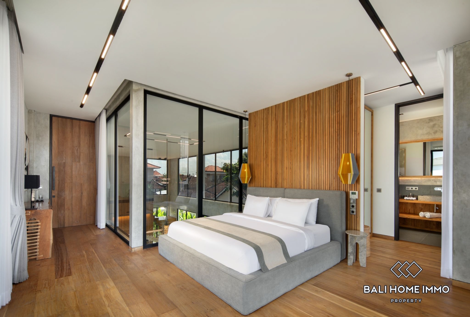 Luxury 4 Bedroom Family Villa for Rent in Umalas — image 5