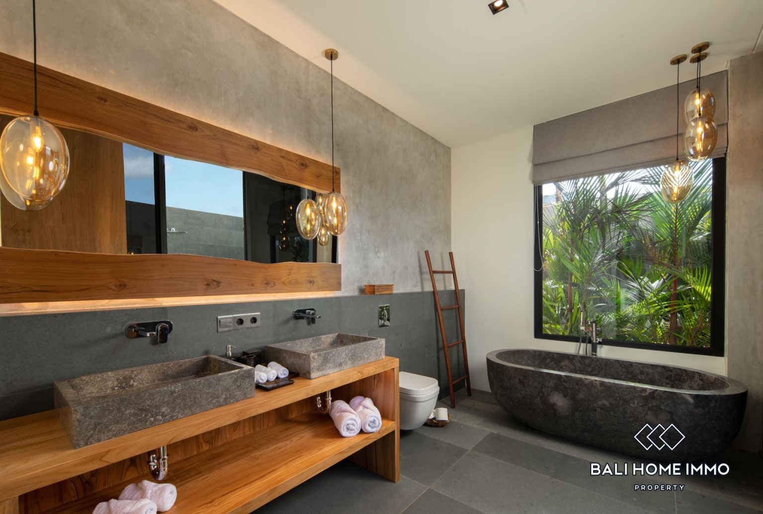 Luxury 4 Bedroom Family Villa for Rent in Umalas — image 8