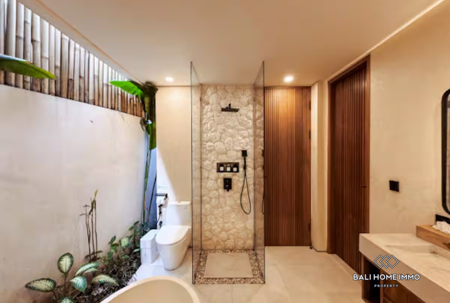 Modern 3 Bedroom Villa for Rental in Bali Cemagi Beachside — image 15