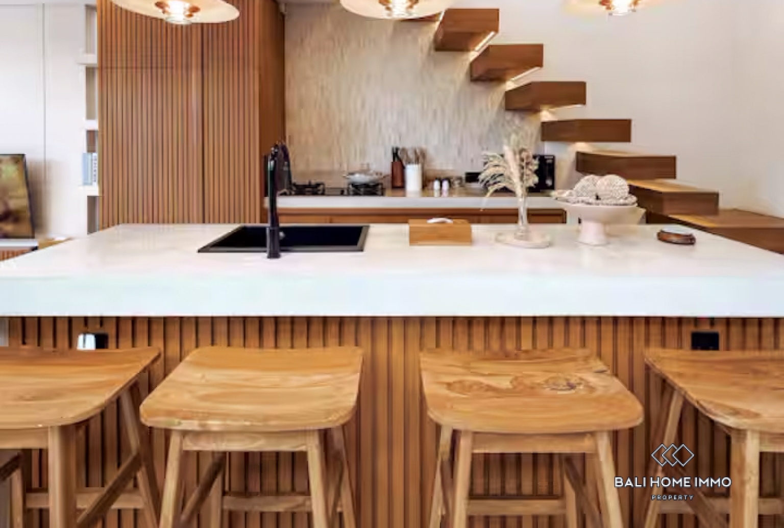 Modern 3 Bedroom Villa for Rental in Bali Cemagi Beachside — image 4