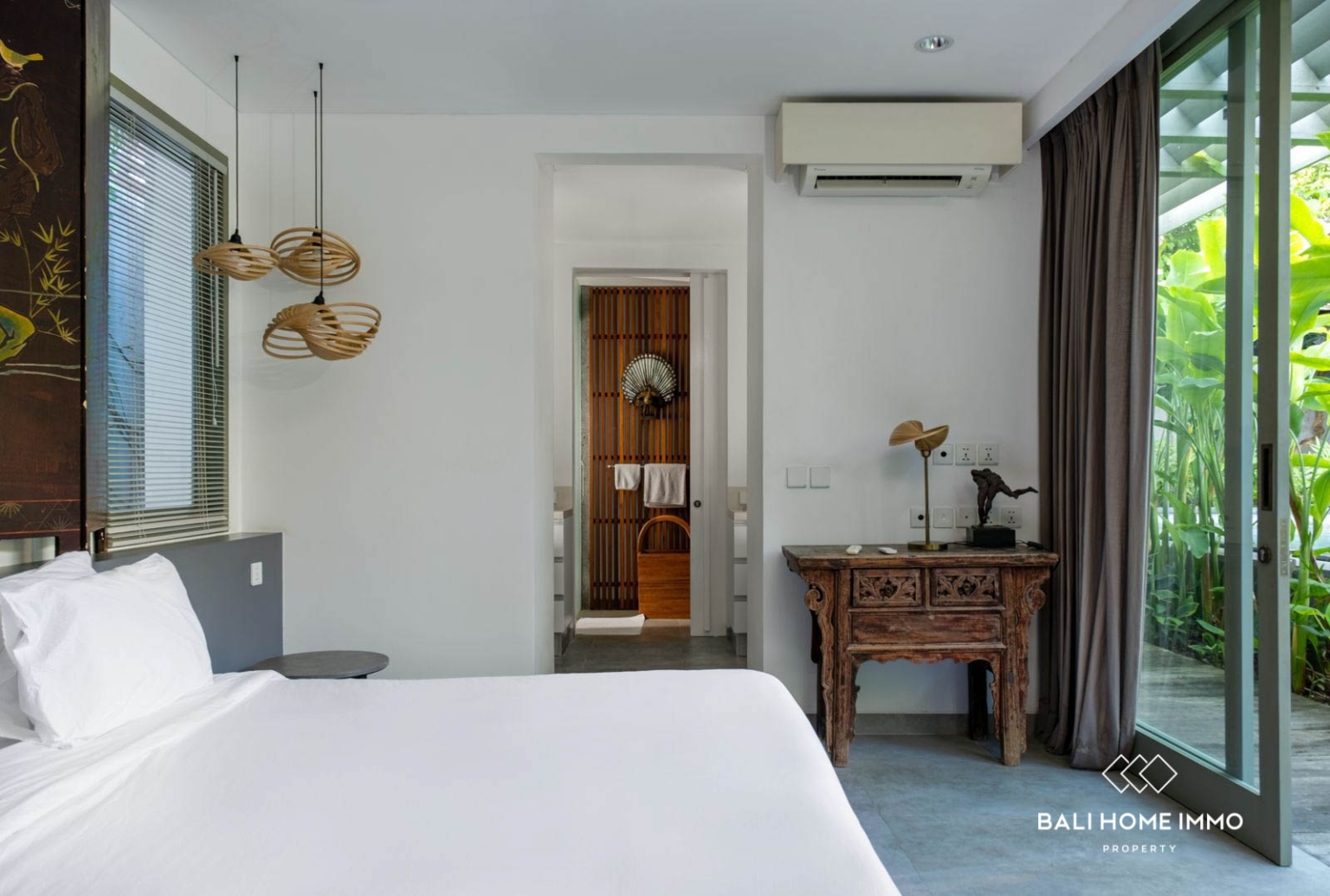 Modern Tropical 3 Bedroom + 1 Office For Rent In Umalas — image 7