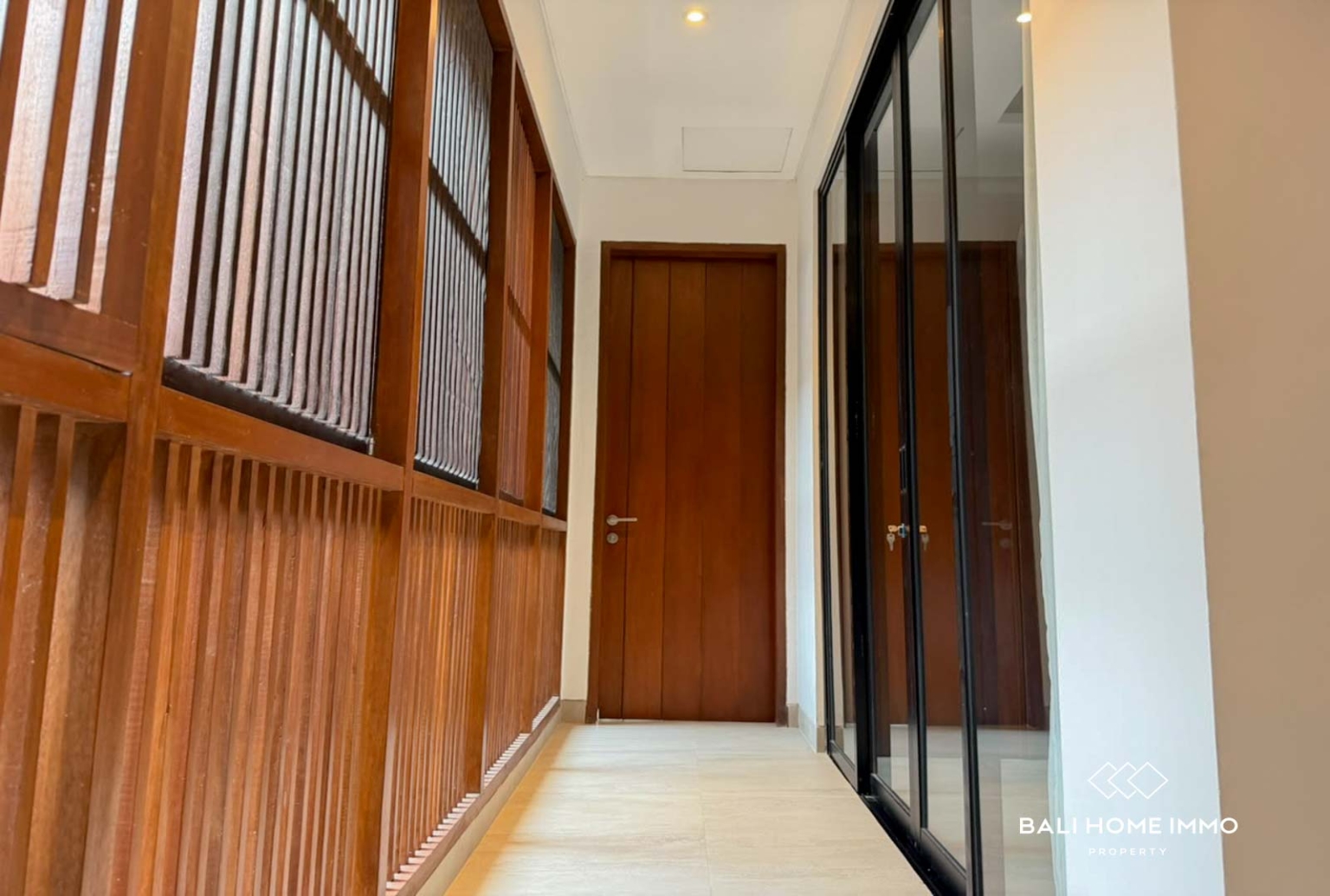 NEWLY BUILT 3 BEDROOM VILLA FOR RENTAL AND SALE in CEMAGI TABANAN BALI — image 8
