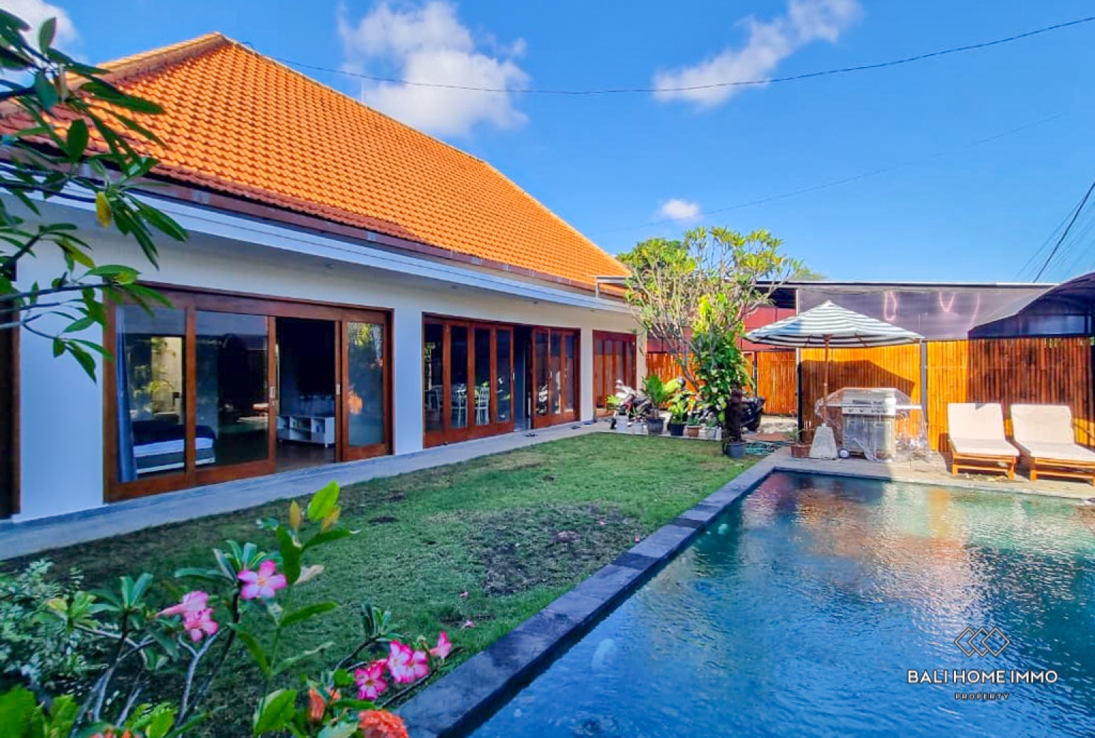 Newly Renovated 2 Bedroom Villa for Yearly Rental in Bali Umalas