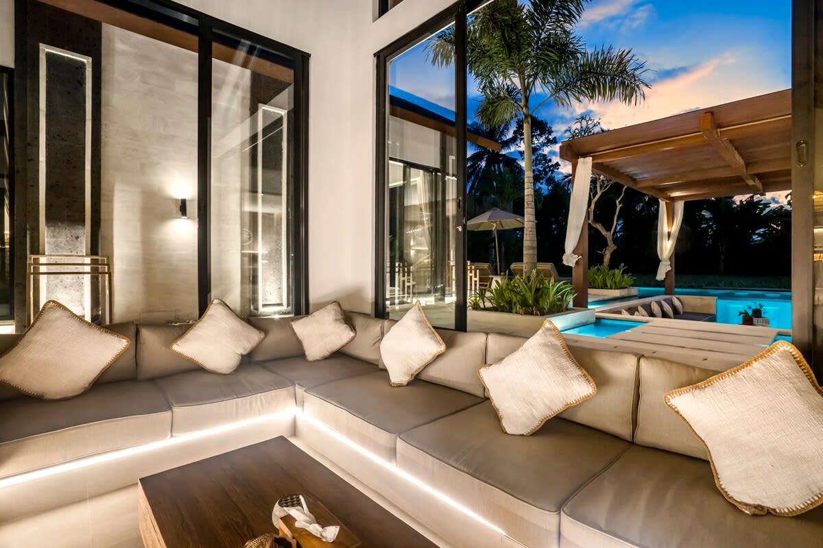 Courtyard Villa Kara · 6BR · Ubud — 6BR Villa Rental in Ubud — image 9