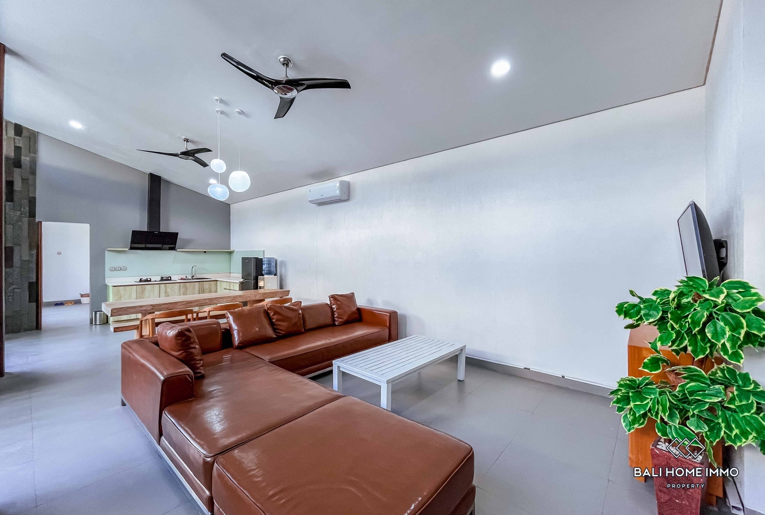 PEACEFUL 3 BEDROOMS VILLA FOR MONTHLY & YEARLY RENTAL IN UNGASAN — image 3