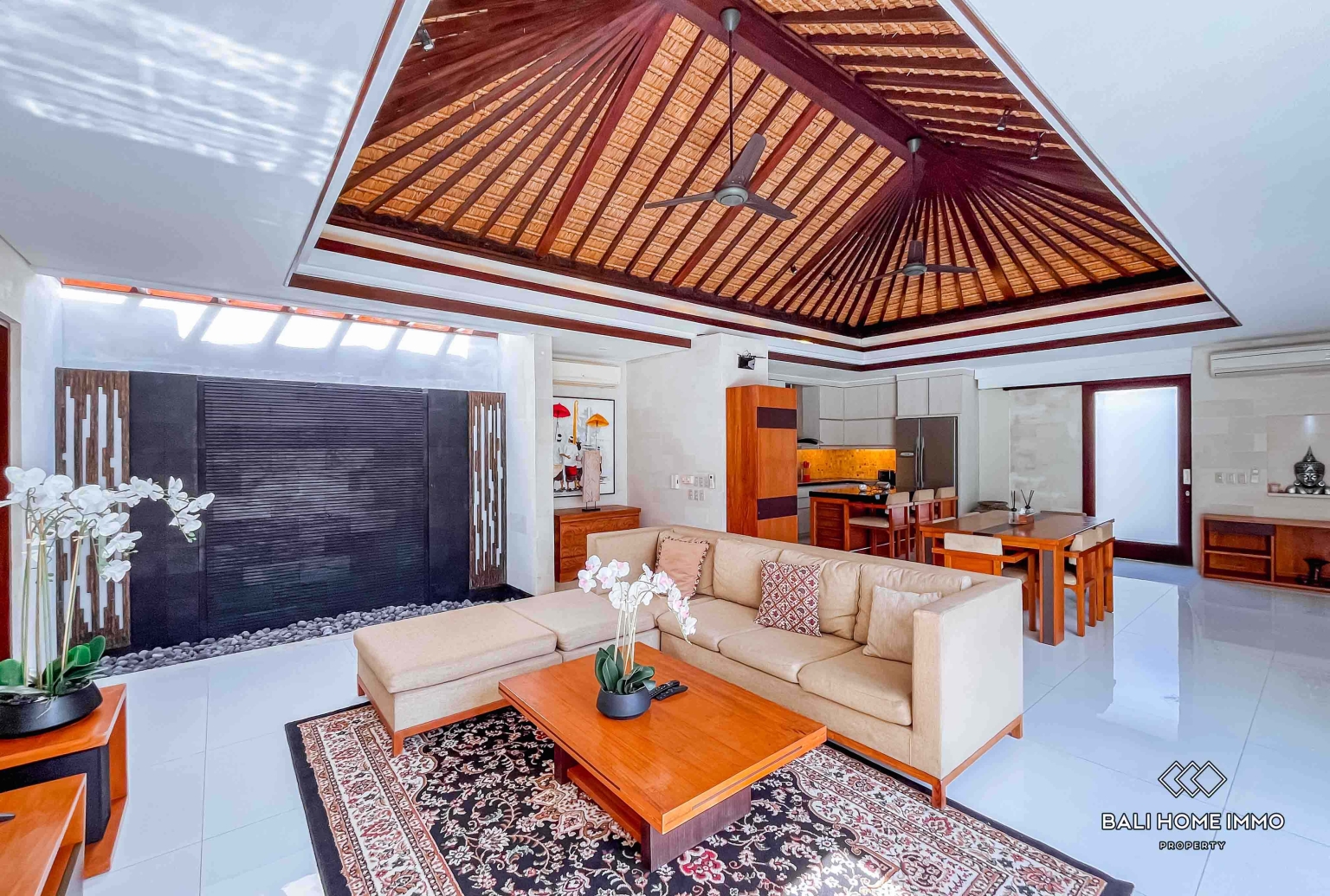 PEACEFUL 3 BEDROOMS VILLA FOR YEARLY RENTAL IN JIMBARAN — image 3
