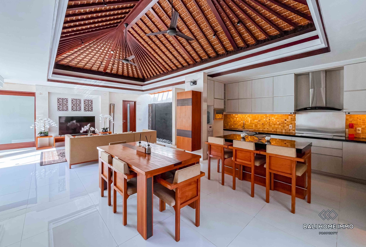 PEACEFUL 3 BEDROOMS VILLA FOR YEARLY RENTAL IN JIMBARAN — image 7