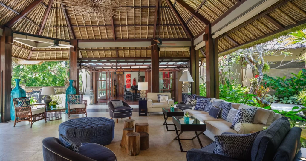 Book Villa Ambra Bali: Ocean View Villa with Tennis Court in Canggu — image 15