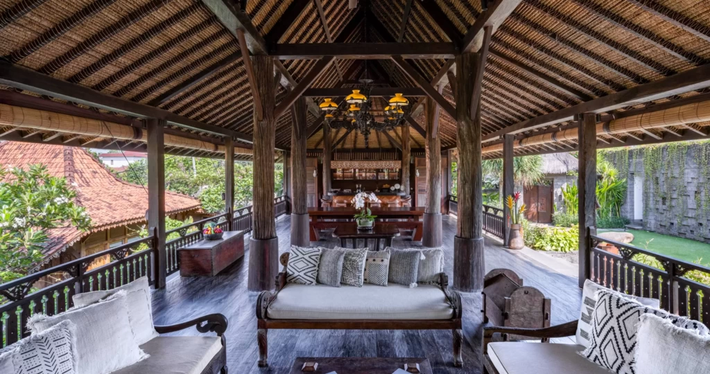 Book Villa Kapungkur Bali: Luxury 5 Bedroom Tropical Haven in Jimbaran — image 11