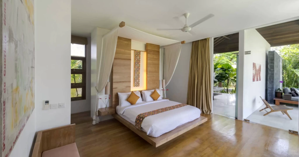 Book Villa Kavya Bali: Canggu Villa with Private Pool near Berawa Beach — image 13
