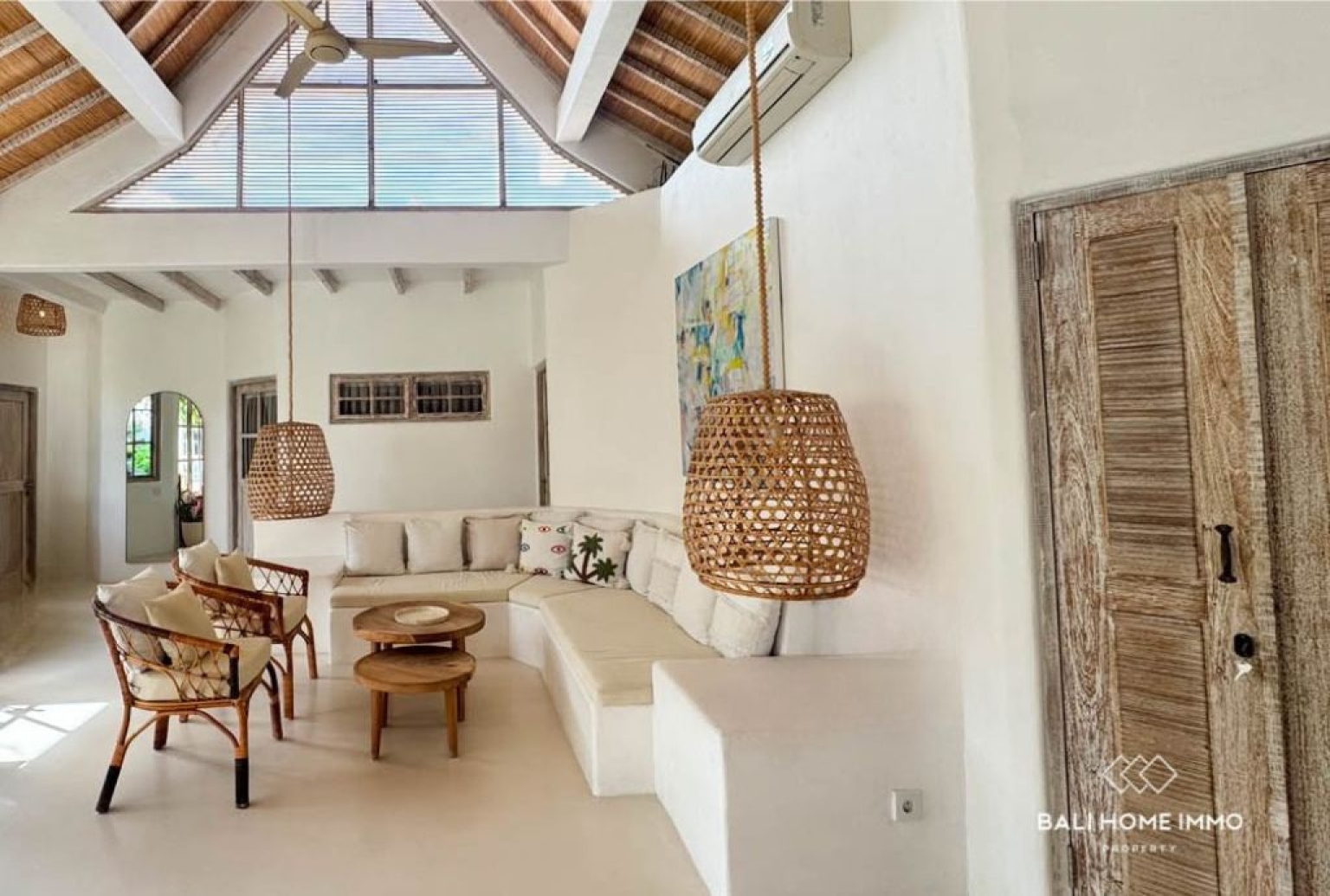Private 4 Bedroom Tropical Retreat For Rent in Umalas — image 2