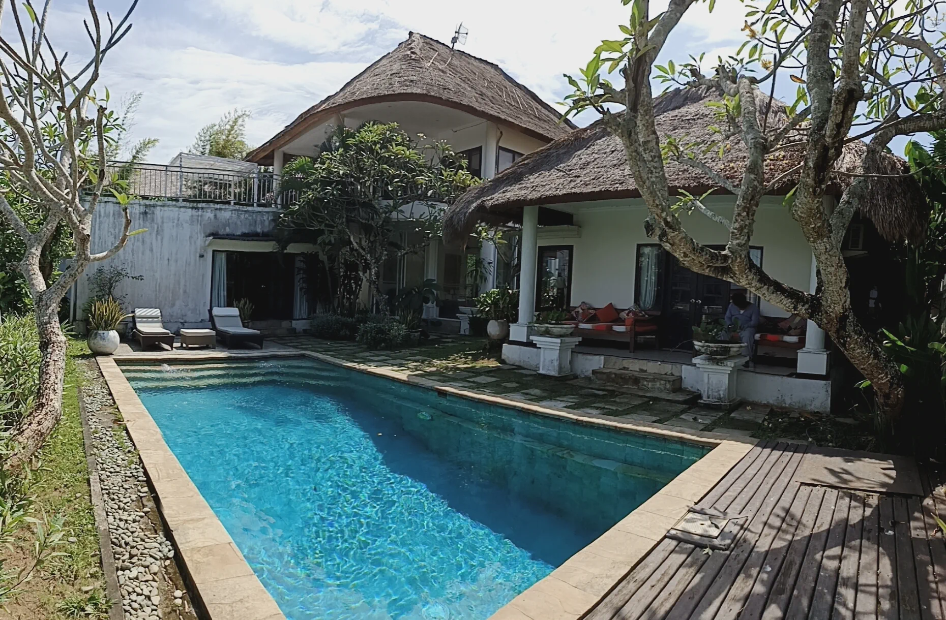 3-Bedroom Luxury Villa in Pererenan Canggu - Fully Furnished with Scenic Rice Field Views — image 1