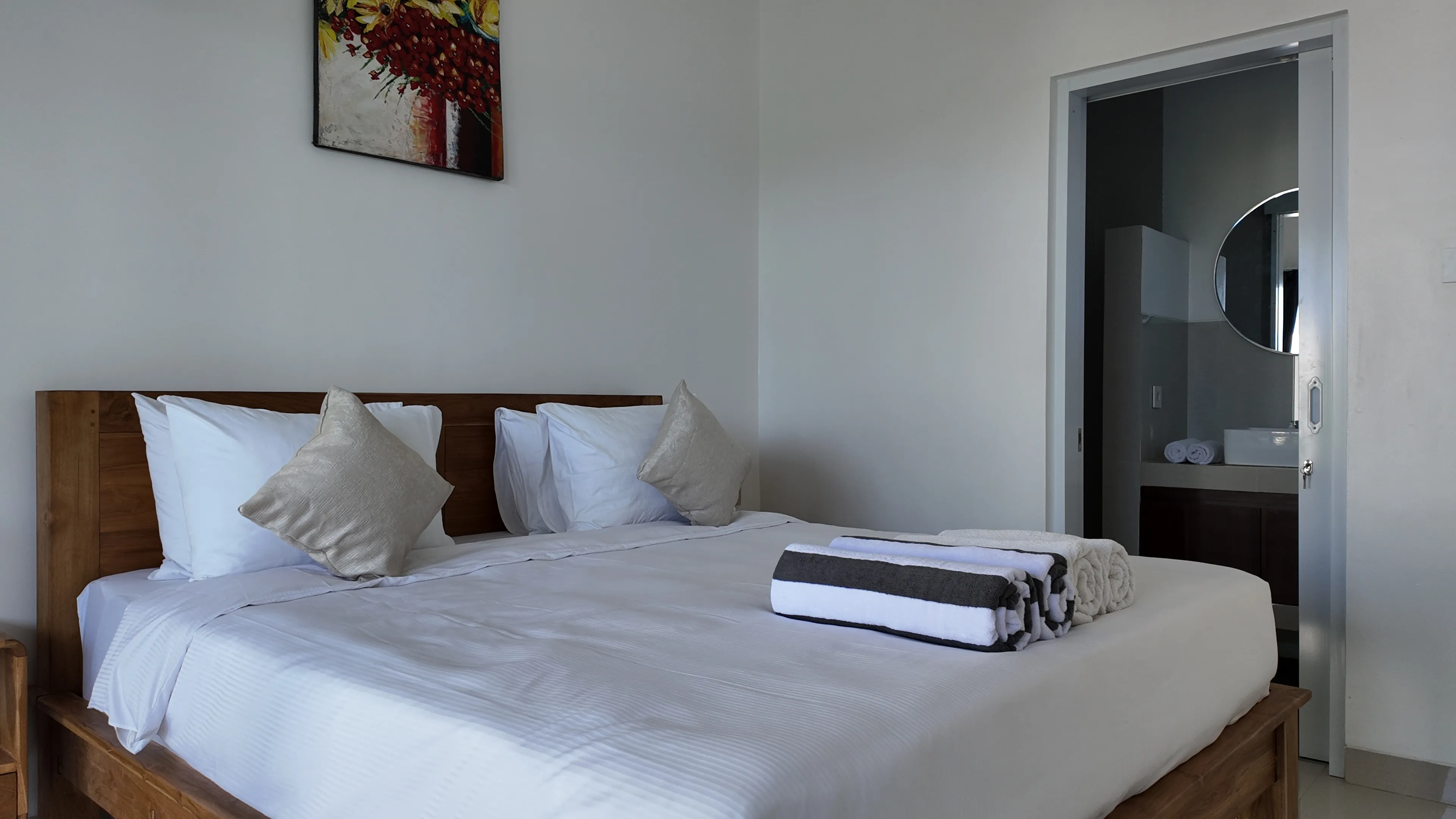 Serene 3-Bedroom Villa in the Heart of Munggu with Stunning Rice Field Views — image 1