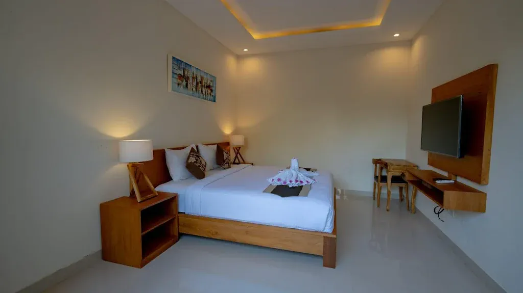 Modern 2-Bedroom Villa for Rent in Berawa Canggu – Private Pool & Closed Living — image 1