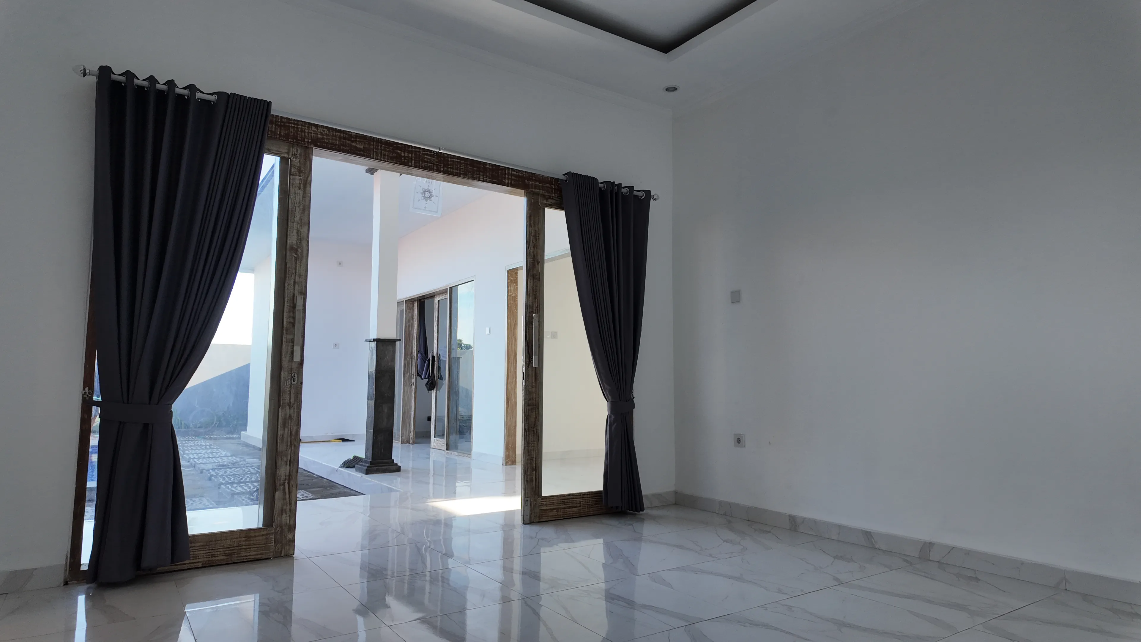 Modern 2-Bedroom Villa with Pool for Long-Term Rent in Aseman Kangin, Bali — image 2