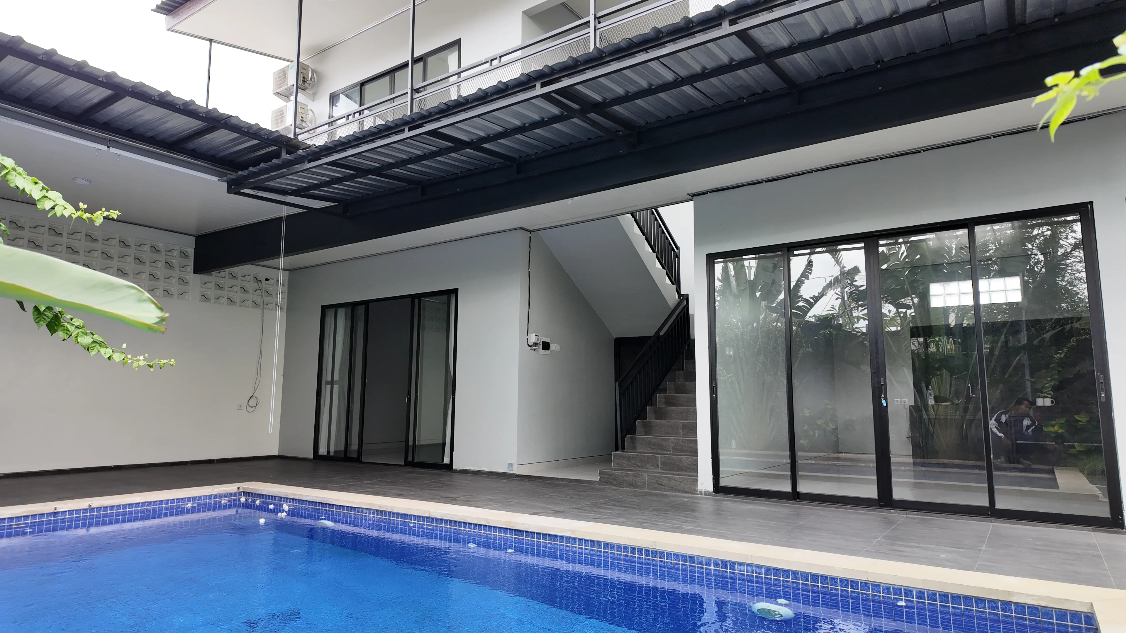 Modern 3-Bedroom Villa with Private Pool & Rice Field View - Canggu