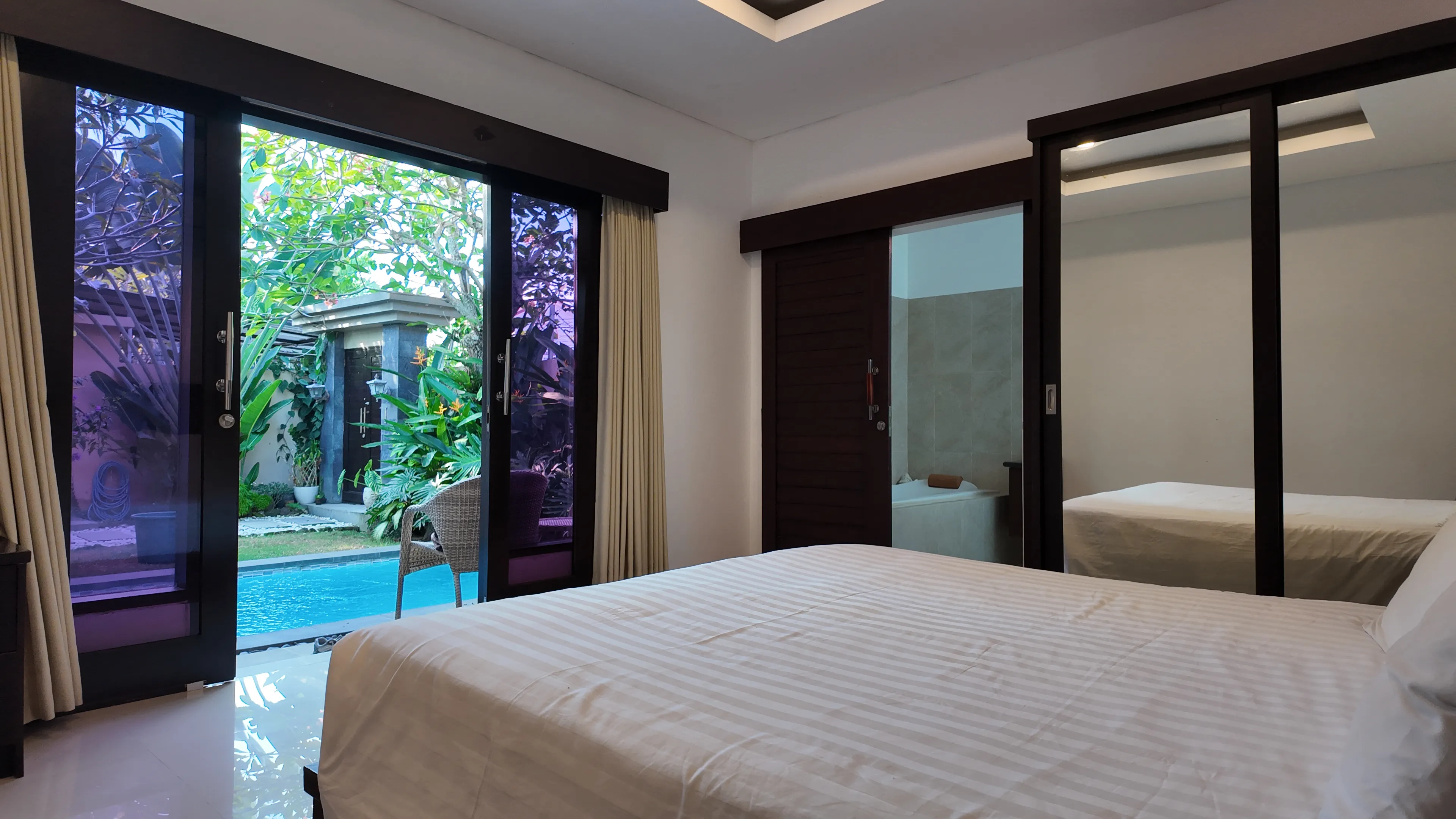 3-Bedroom Villa for Long-Term Rent in Babakan Canggu with Pool & Rice Field Views — image 1