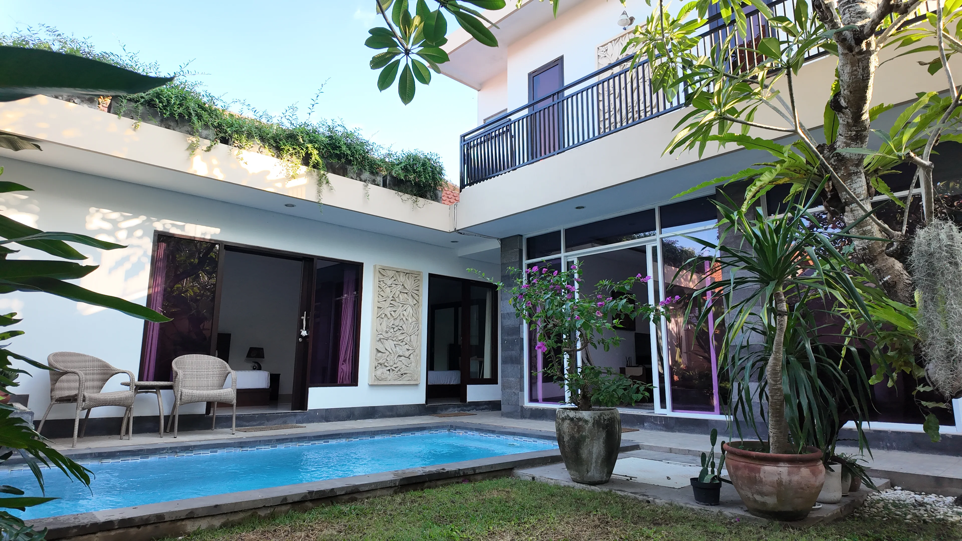 3-Bedroom Villa for Long-Term Rent in Babakan Canggu with Pool & Rice Field Views