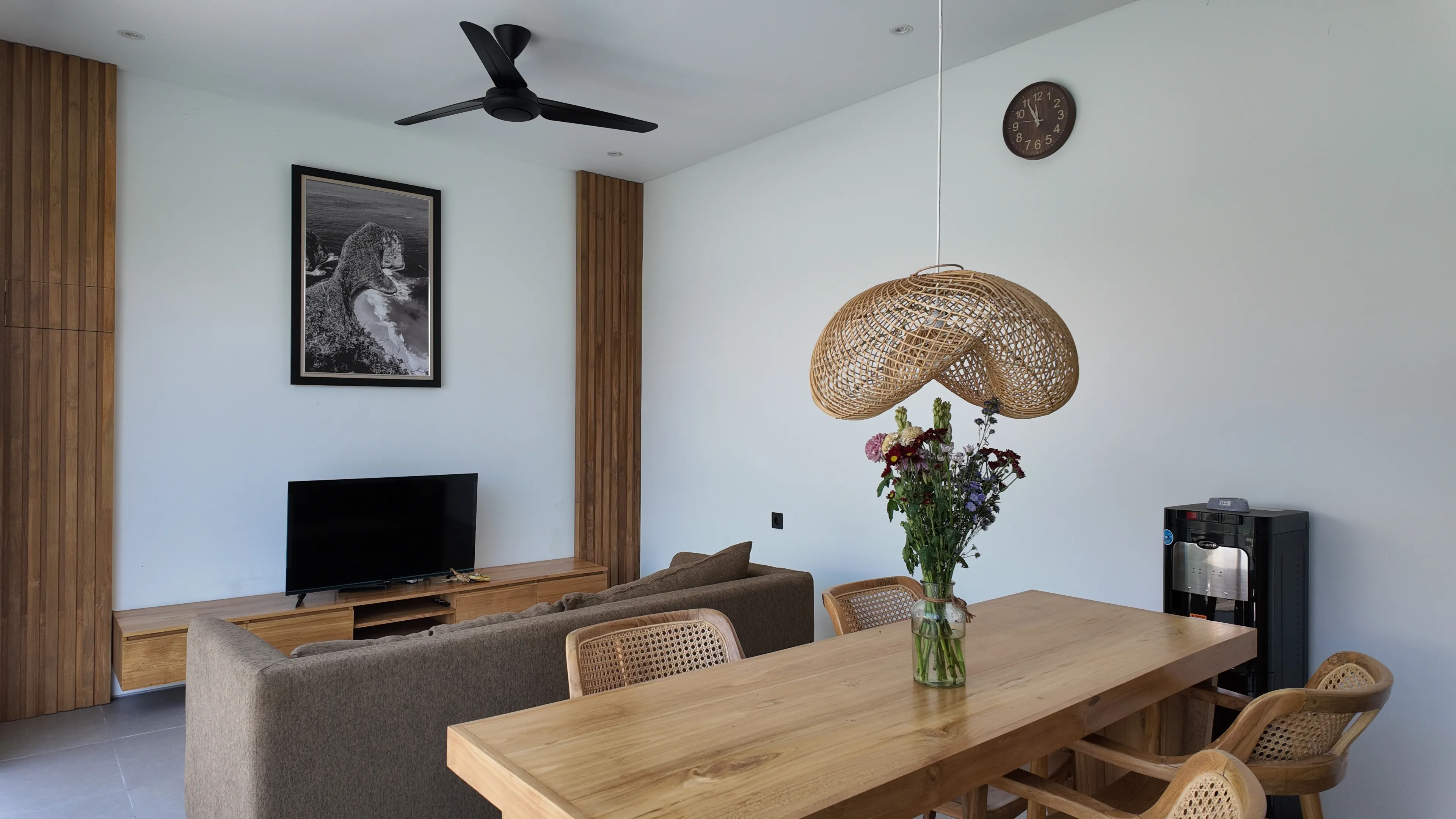 2-Bedroom Villa for Rent in Berawa, Canggu – Private Pool & Rice Field View — image 2