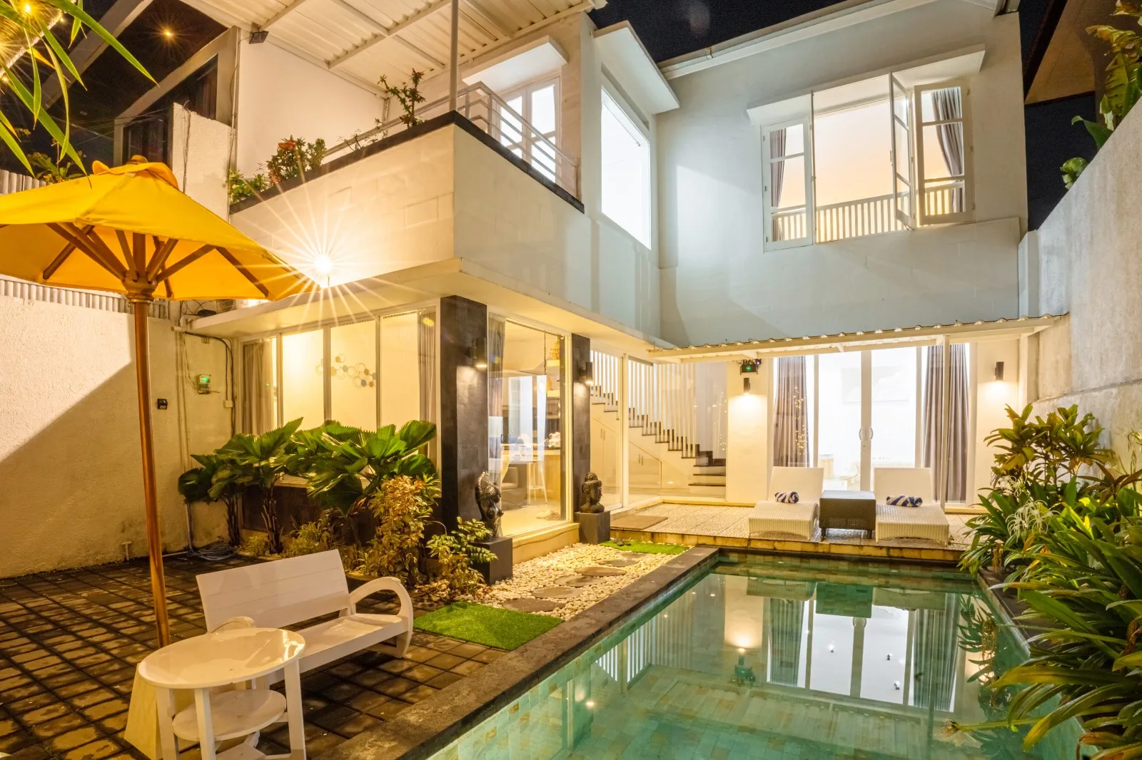 3-Bedroom Villa for Rent in Seminyak with Private Pool and Bathtub