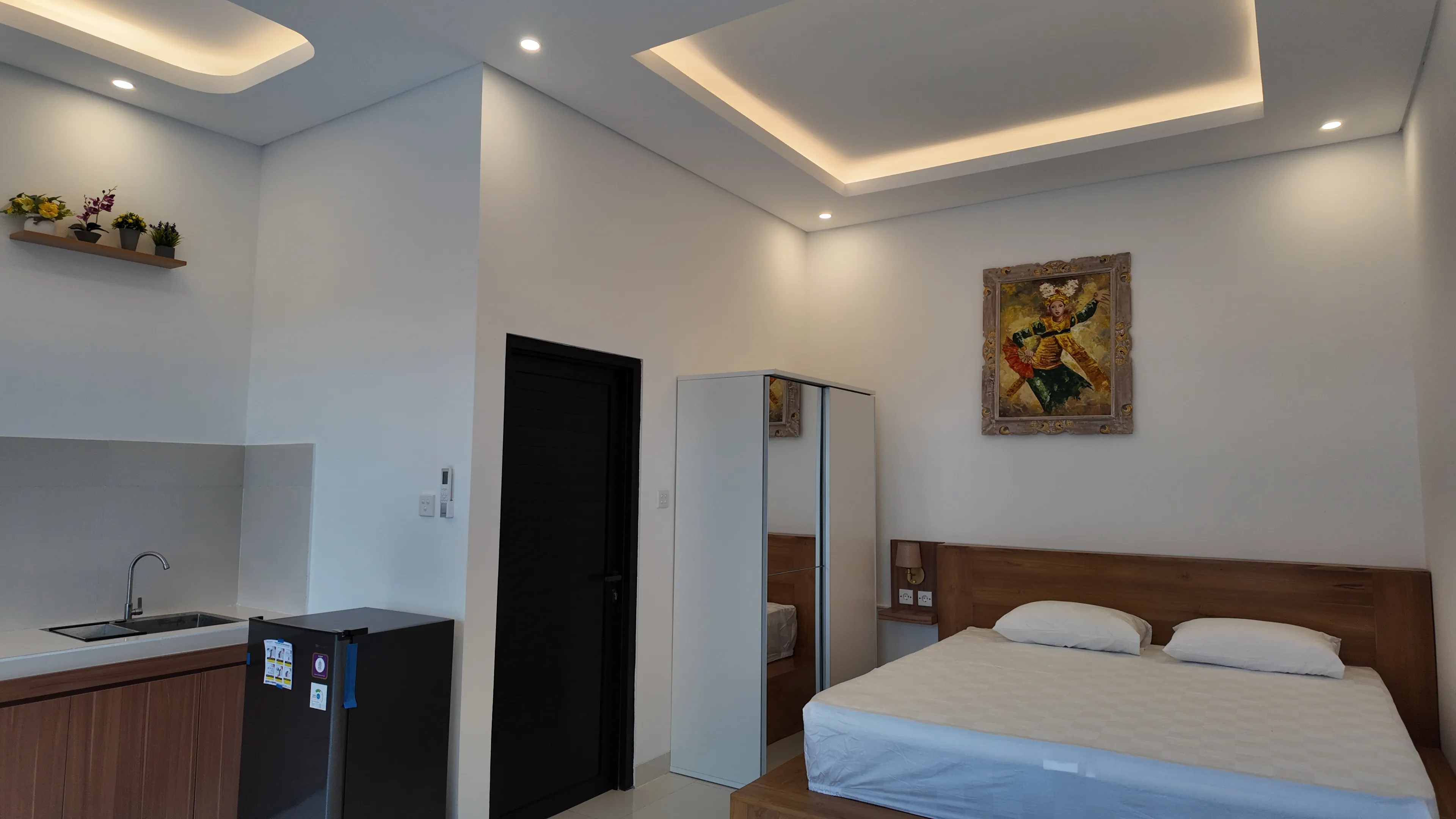 4-Bedroom Fully Furnished Villa for Yearly Rent in Tumbak Bayuh — image 1