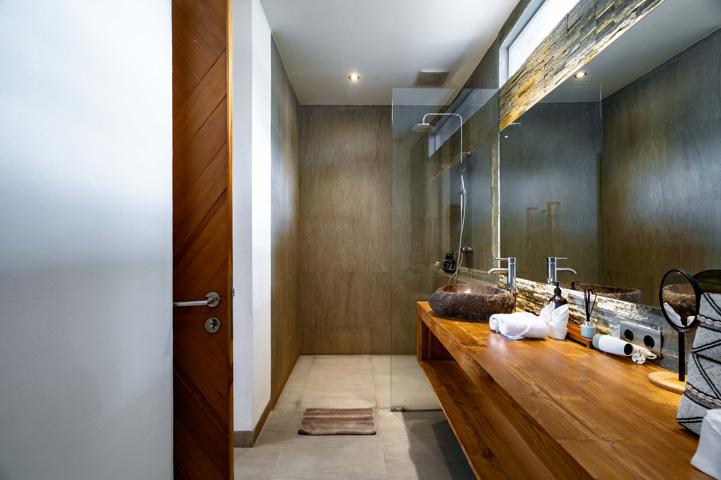 Palm Grove Villa · 6BR · Ubud — 6BR Villa Rental in Ubud — image 12