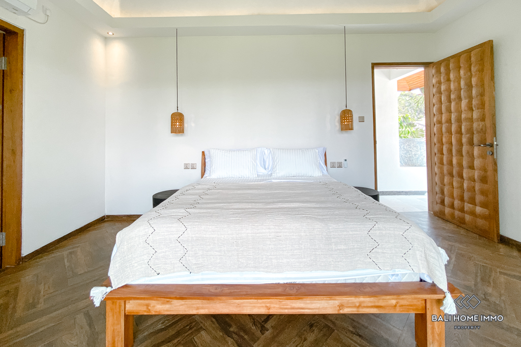 RICEFIELD VIEW 3 BEDROOM VILLA FOR YEARLY RENTAL IN BALI CANGGU RESIDENTIAL SIDE — image 10