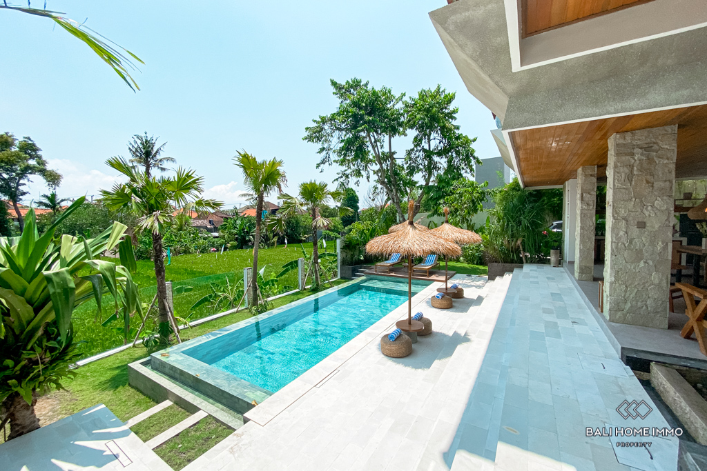 RICEFIELD VIEW 3 BEDROOM VILLA FOR YEARLY RENTAL IN BALI CANGGU RESIDENTIAL SIDE