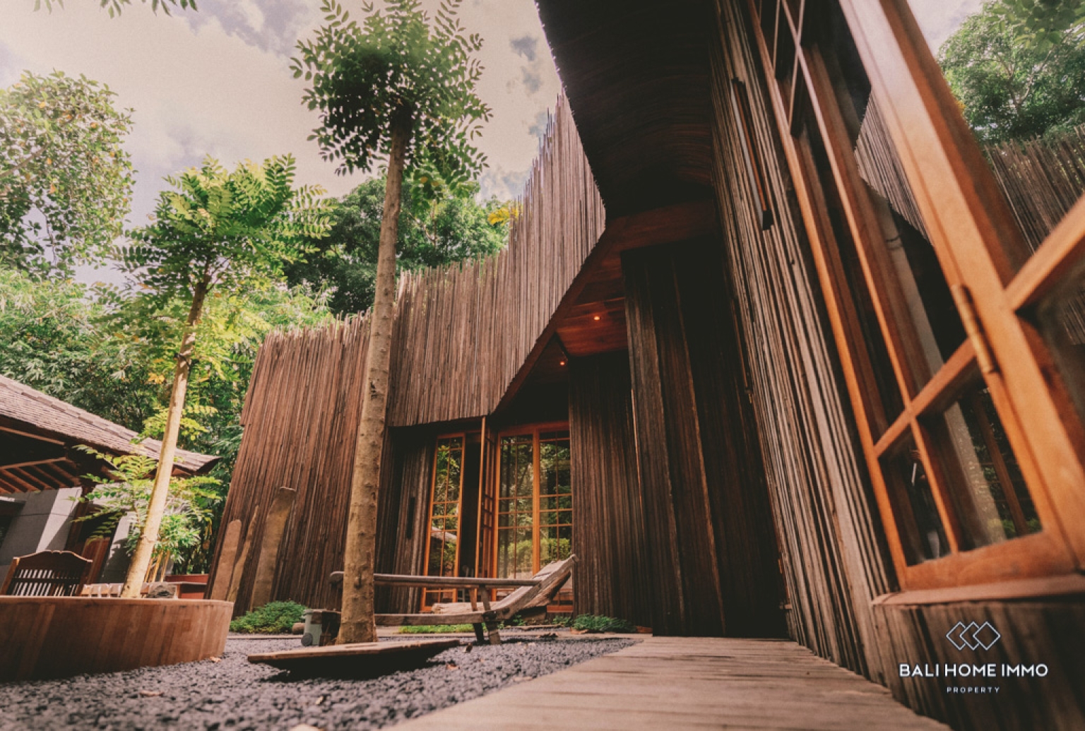 Riverview 3 Bedroom Villa for Rental in Bali Tumbak Bayuh — image 16