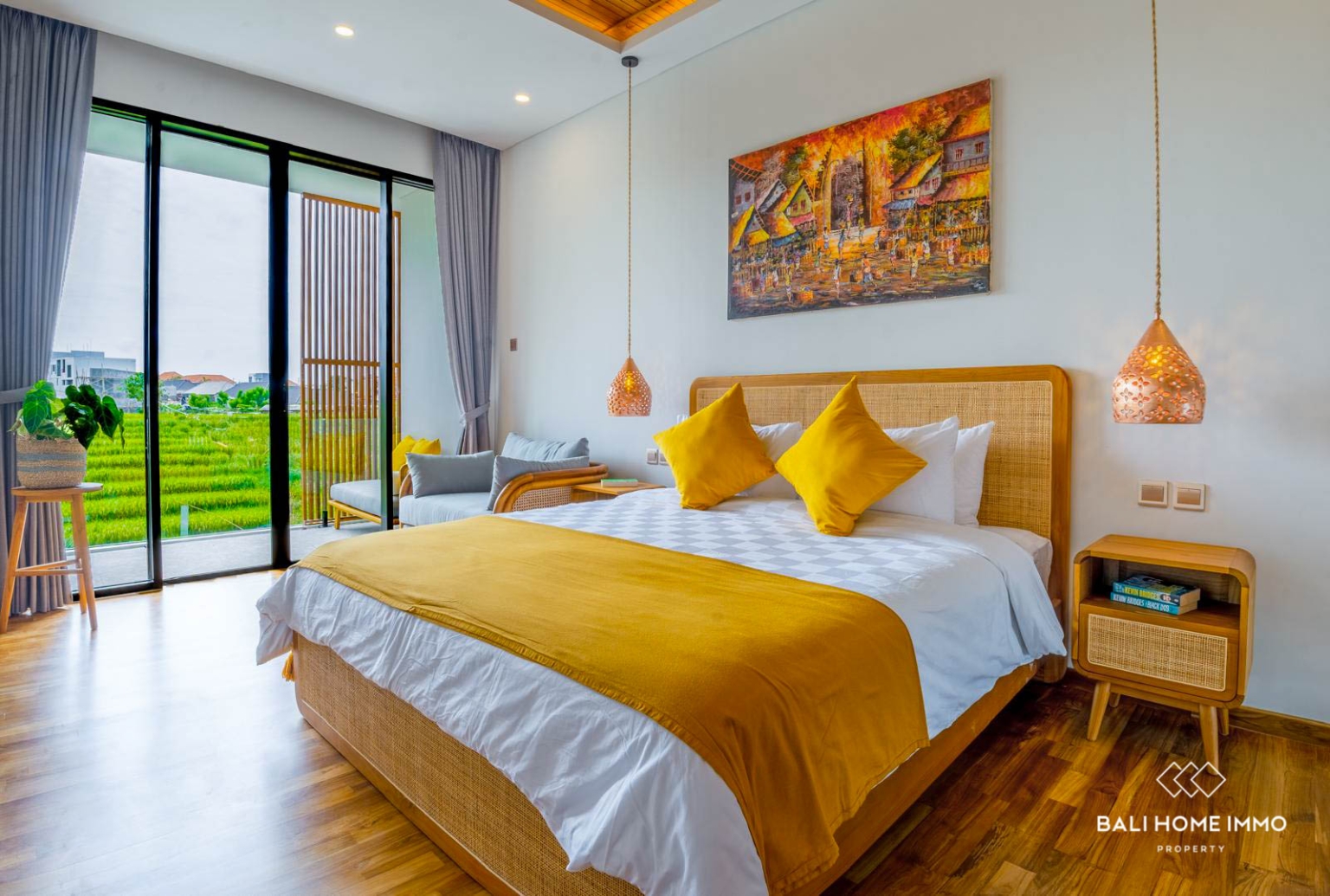 Spacious 3-Bedroom Rice Field View Villa for Rent and Sale in Pererenan — image 4