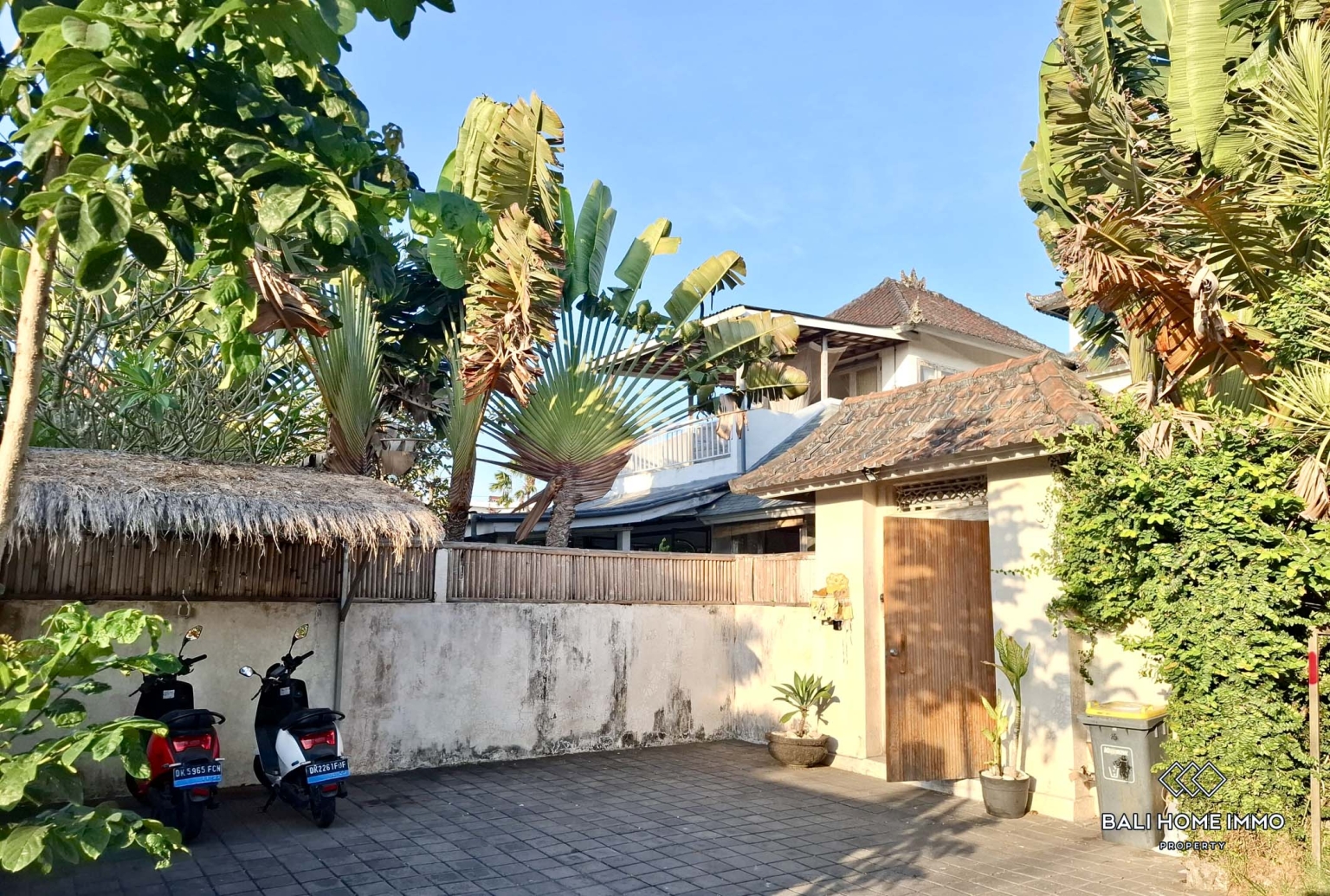 Spacious 3 Bedrooms villa for yearly rental in Bali Canggu Echo beach — image 18
