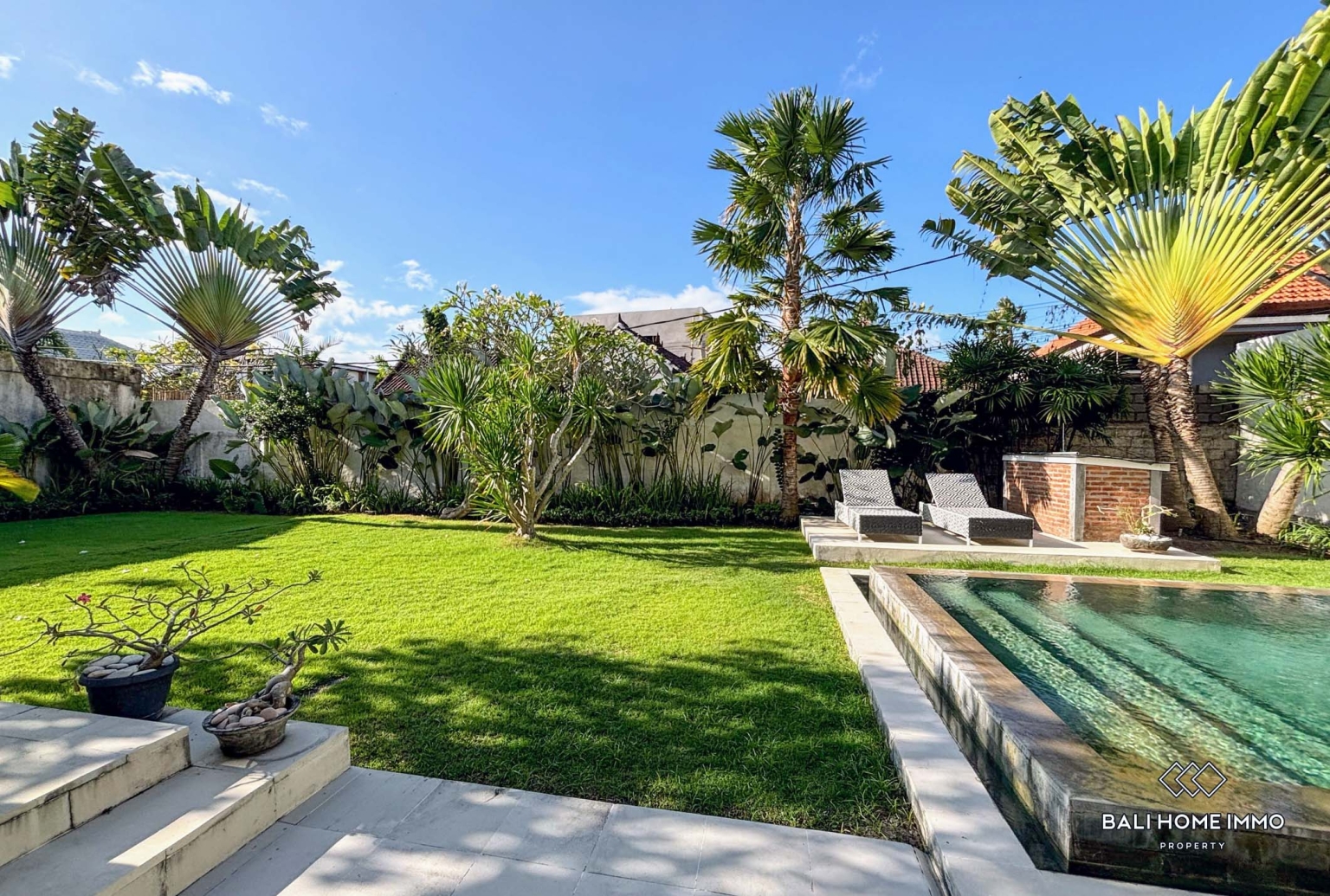 Spacious 3 Bedrooms villa for yearly rental in Bali Canggu Echo beach — image 15