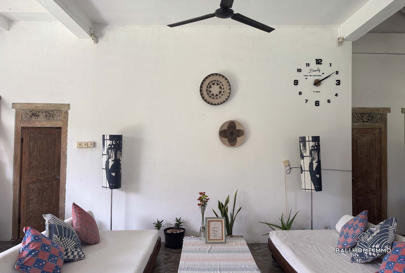 Spacious 3 Bedrooms villa for yearly rental in Bali Canggu Echo beach — image 3