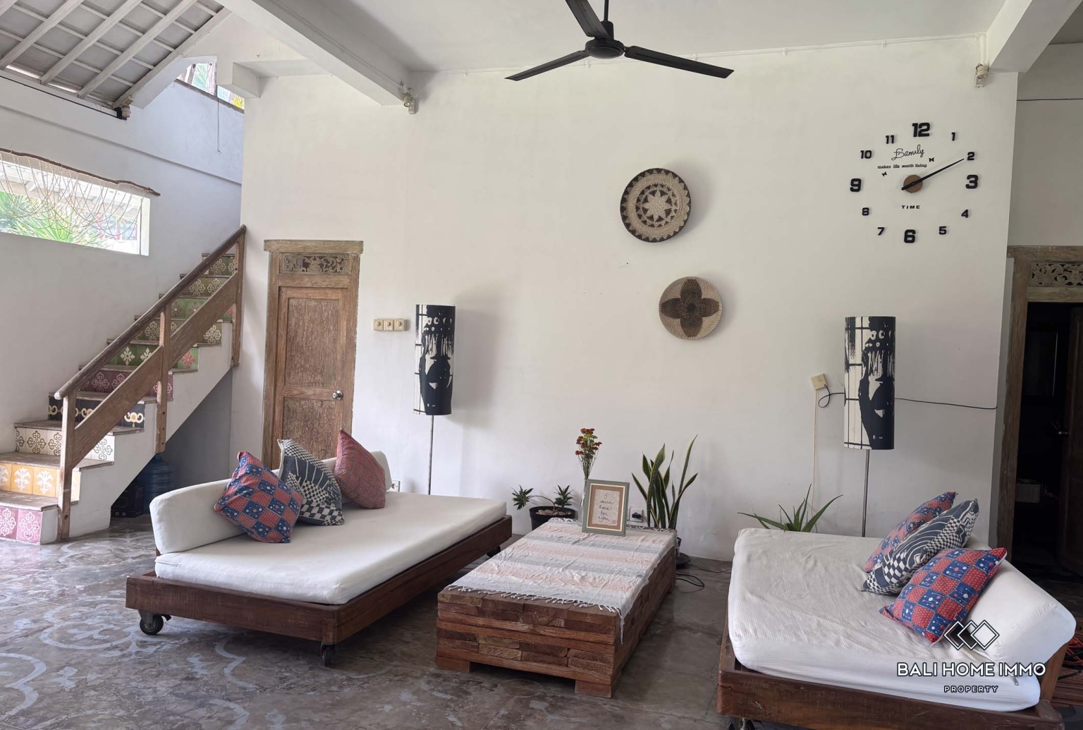 Spacious 3 Bedrooms villa for yearly rental in Bali Canggu Echo beach — image 2