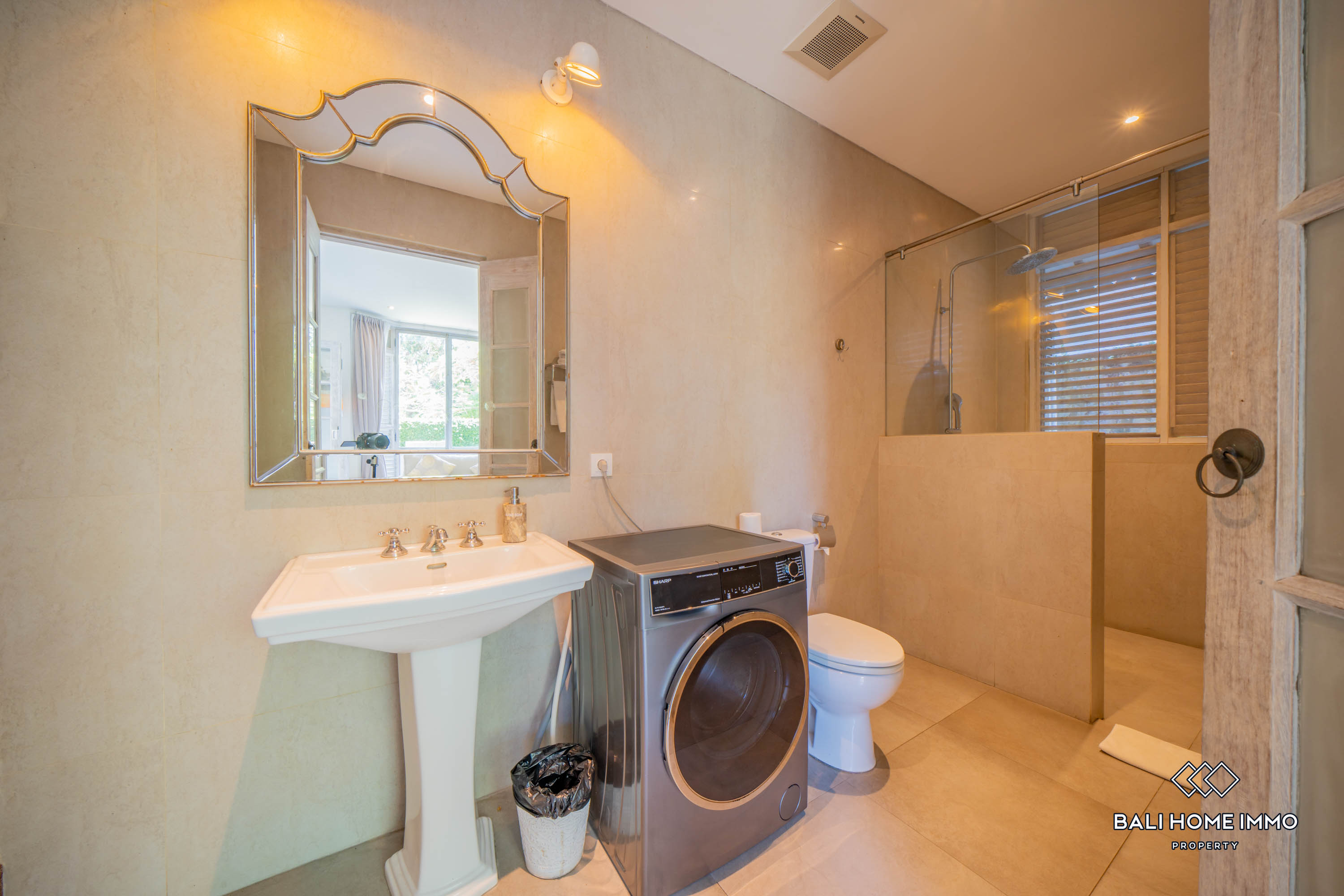 SPACIOUS 5 BEDROOMS VILLA FOR MONTHLY RENTAL IN BALI - JIMBARAN — image 18