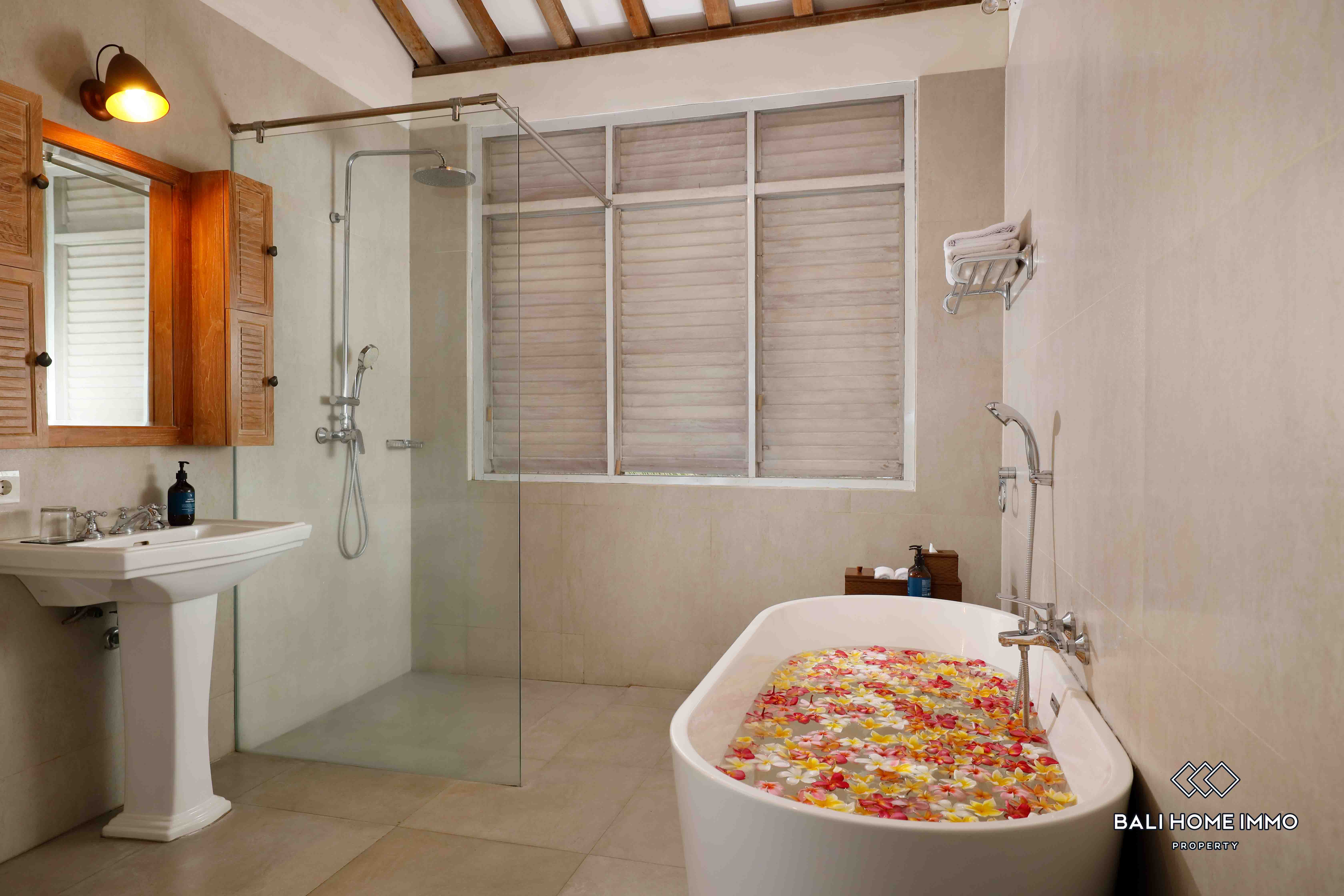 SPACIOUS 5 BEDROOMS VILLA FOR MONTHLY RENTAL IN BALI - JIMBARAN — image 15