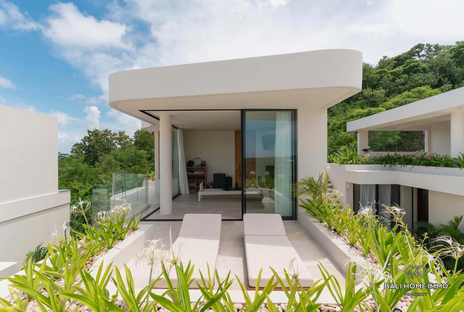 STUNNING OCEAN VIEW 3 BEDROOMS VILLA FOR MONTHLY RENTAL IN ULUWATU - BINGIN — image 4